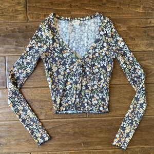 Billabong Junior's Floral Button-Up Long Sleeve Crop Top XS V Neck